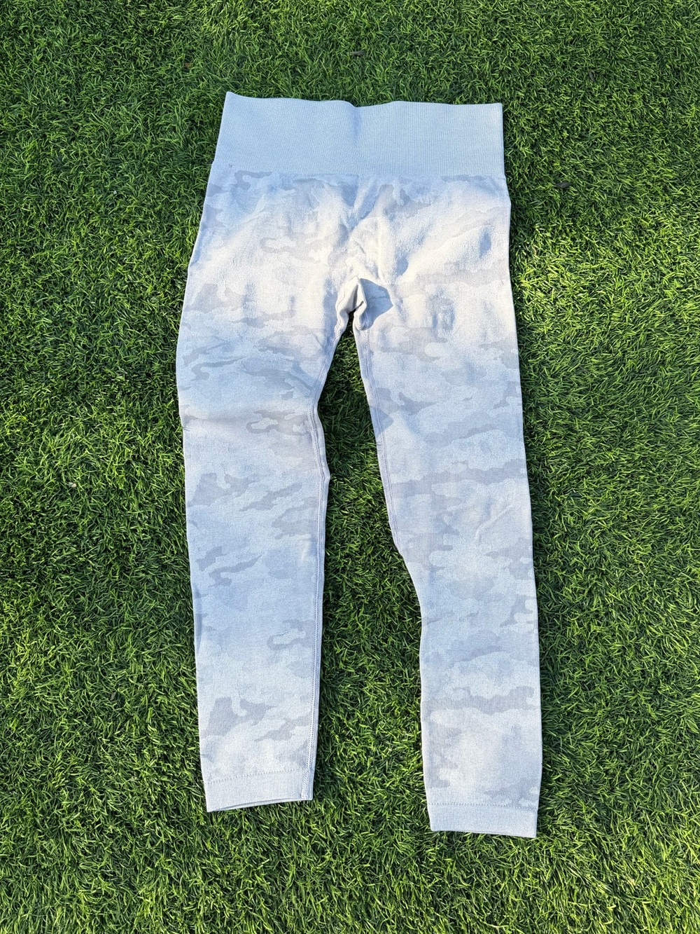 Seamless Light Grey Camouflage Leggings for Women